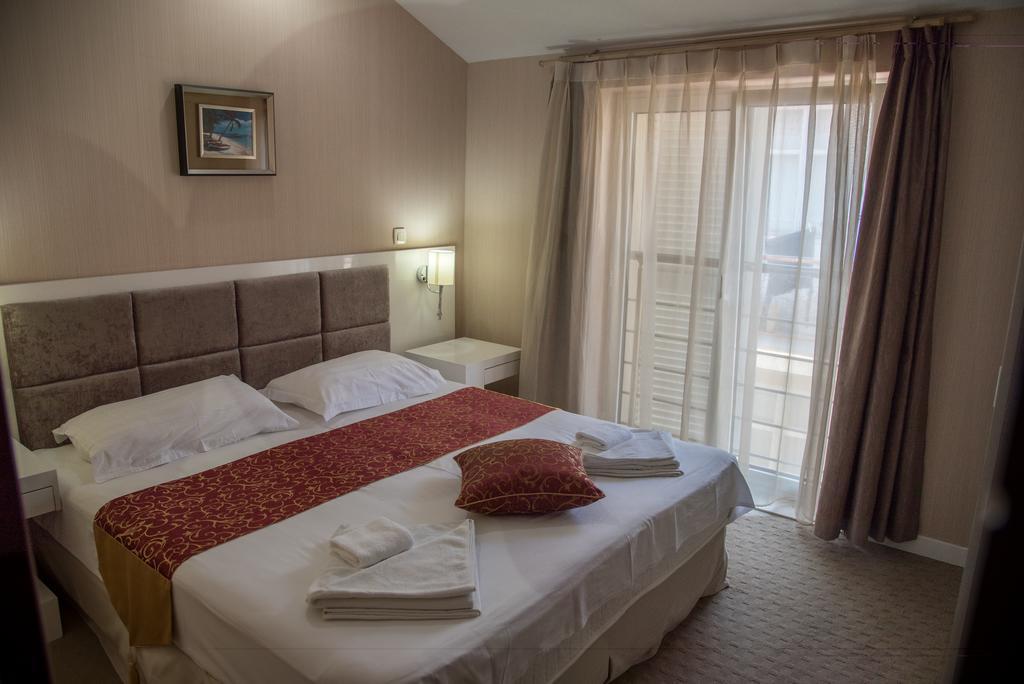 Hotel Smokva Pag Pag Town Extérieur photo